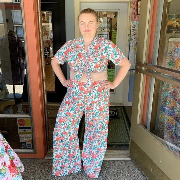Bernie Dexter wide leg pant & tie shirt set